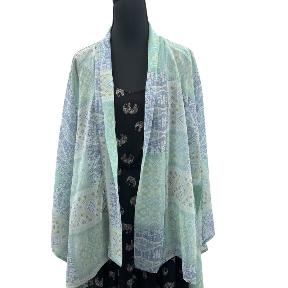 Love Riche Berry Boo Pastel Patterned Kimono